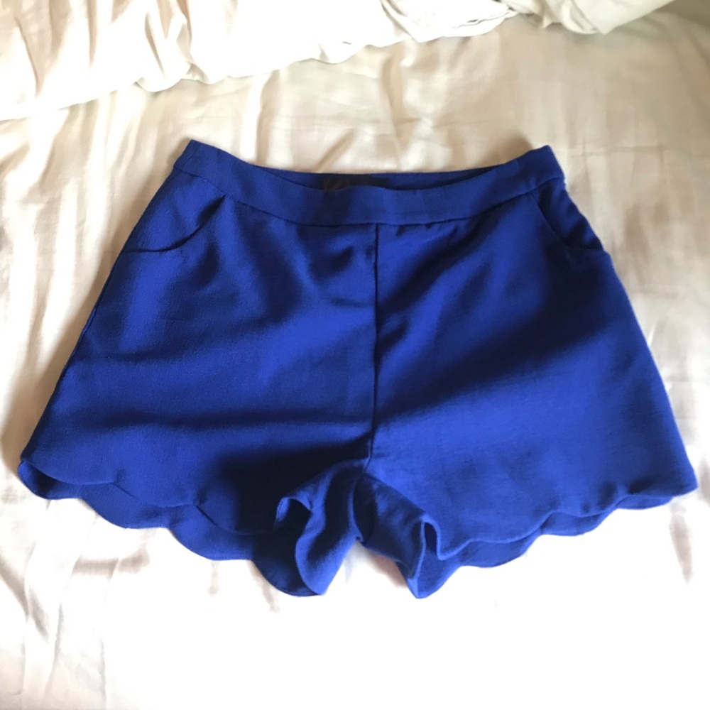 Dark blue scallop shorts from Francesca’s